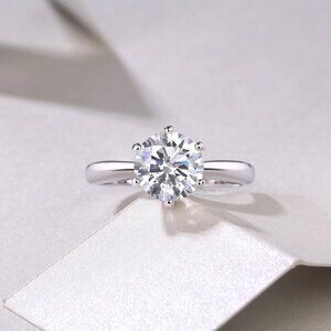Certified 1 Carat Moissanite Diamond 925 Silver Ring Closed Engagement Ring